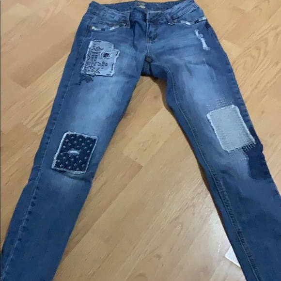 True Craft Denim - Sz 5 jeans true craft distressed euc